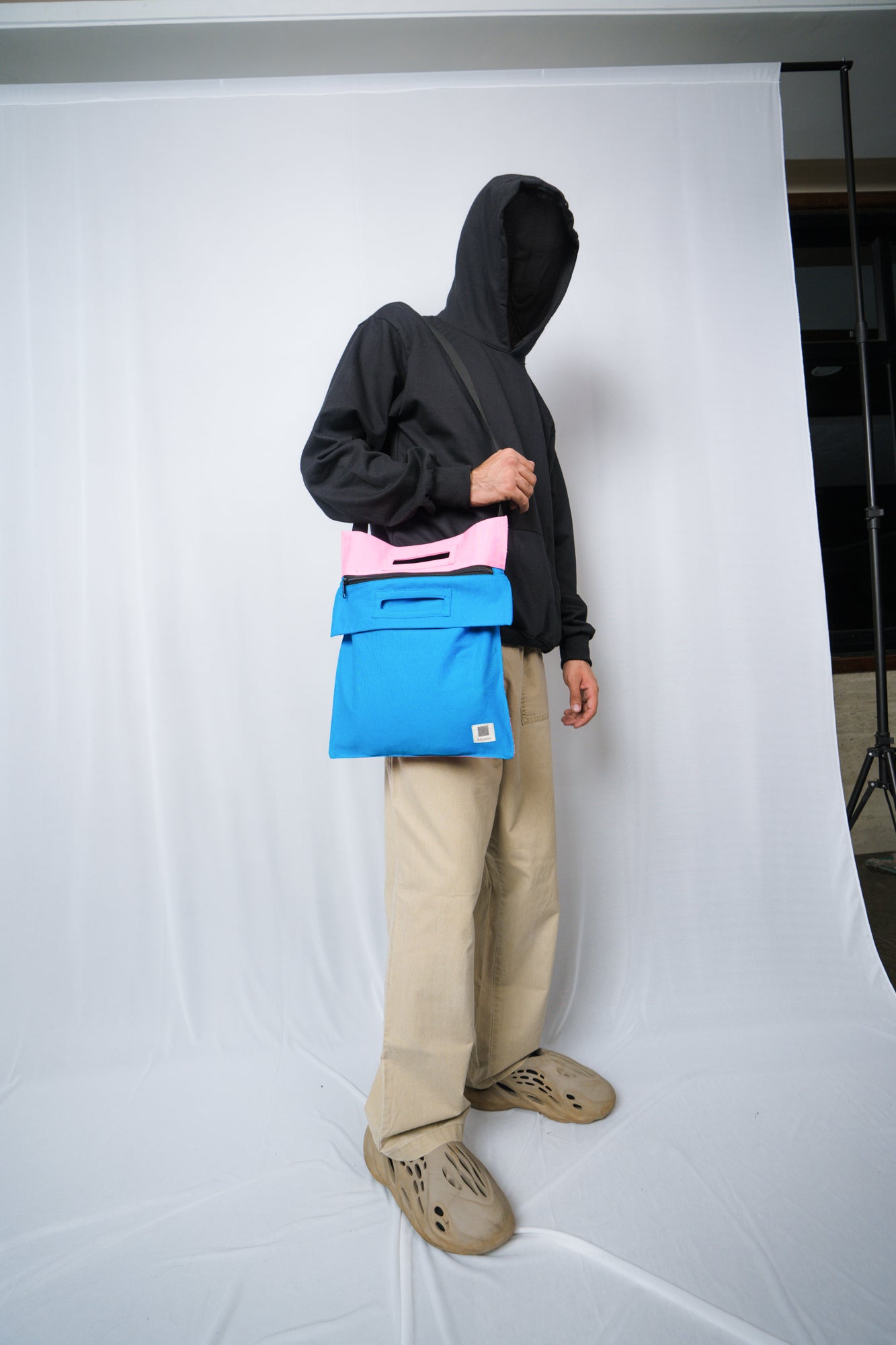 Bubblegum CrossnCarry (Reversible)