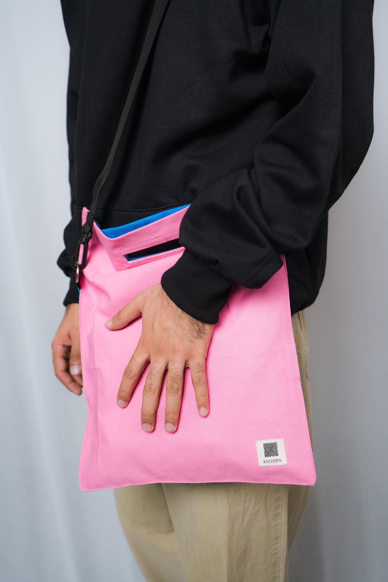 Bubblegum CrossnCarry (Reversible)